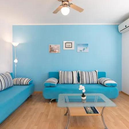 Apartments Mirjana * Central Location And Close To Beach Punat Esterno foto