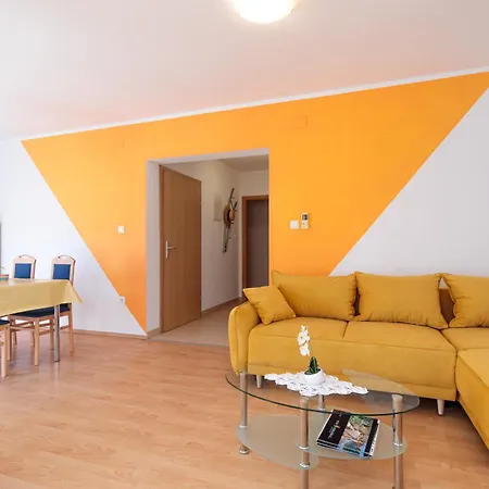 Apartments Mirjana * Central Location And Close To Beach Punat Esterno foto