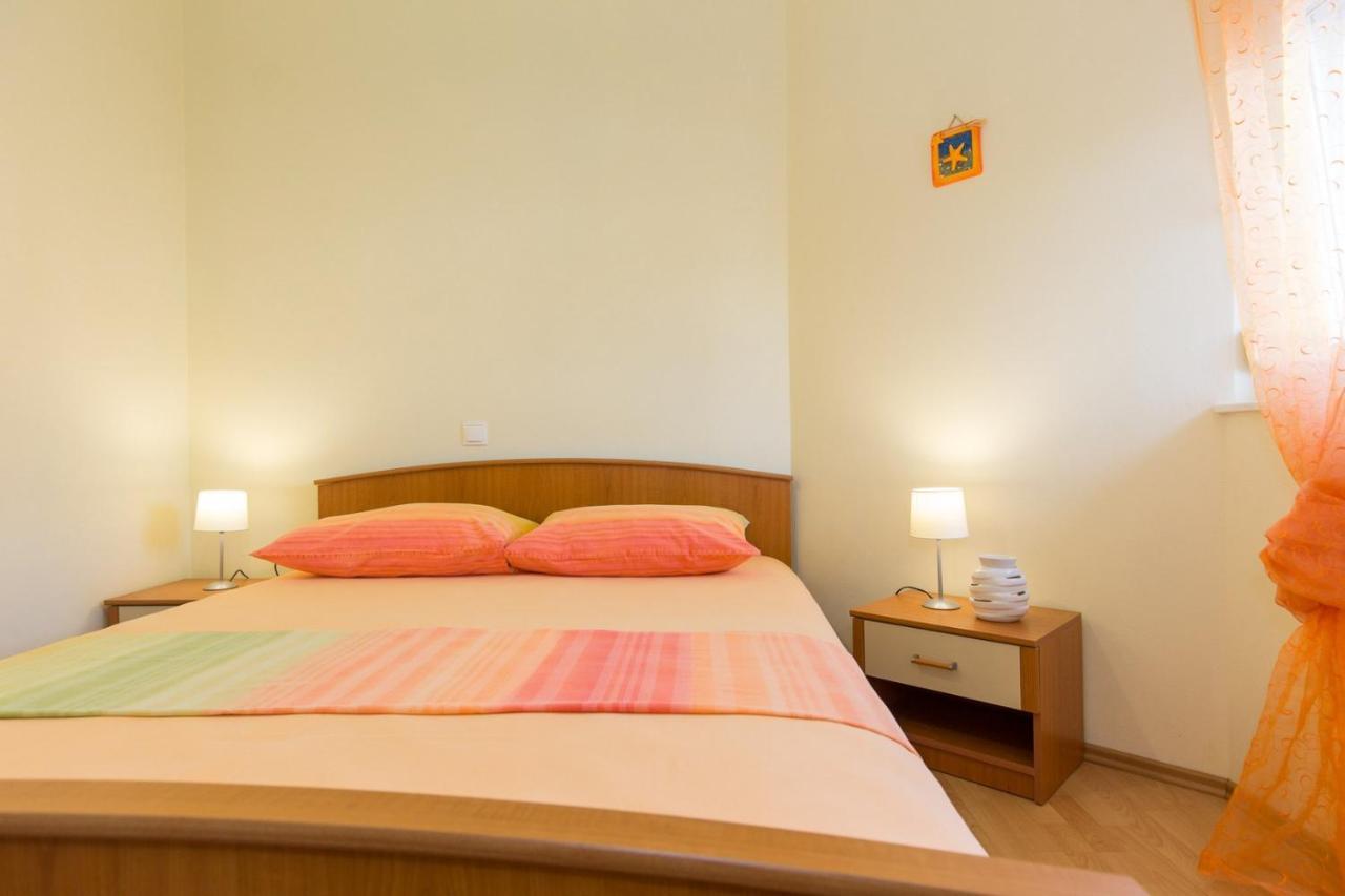 Mirjana * Location And Close To Apartment